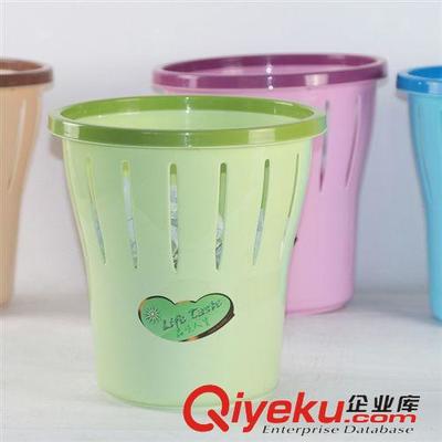 糖果色垃圾桶 為生活注入一抹亮色，輕松收納，悅享清潔